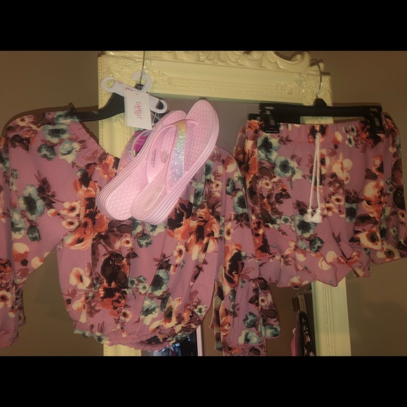 New - Picture 2 of 2